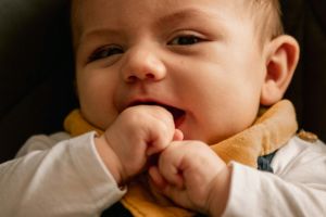 besoin de succion du bébé allaité