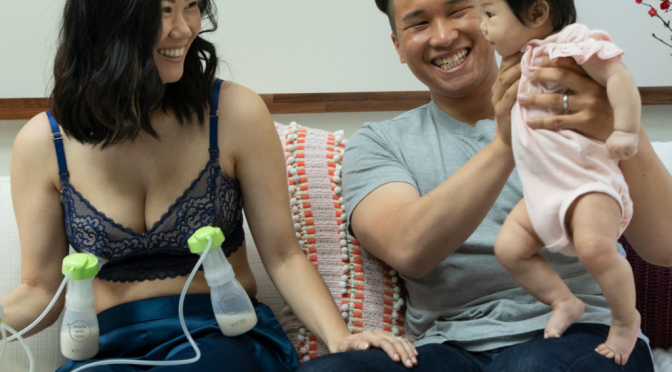 Tire-allaiter pour bébé et avec le co-parent